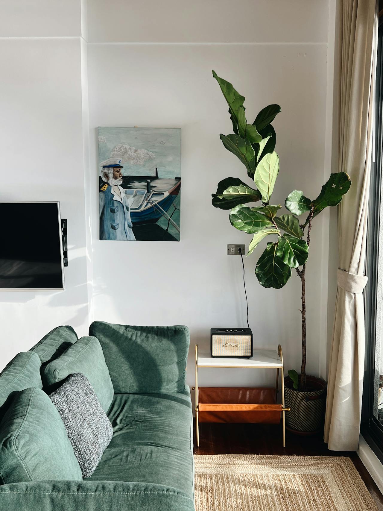 Why More People are Buying Plants Online in Dubai